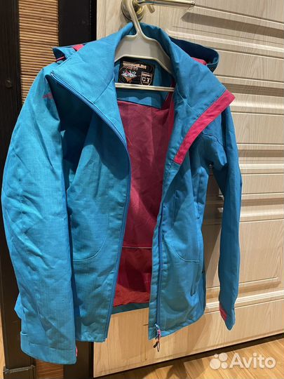 Горнолыжная куртка 44