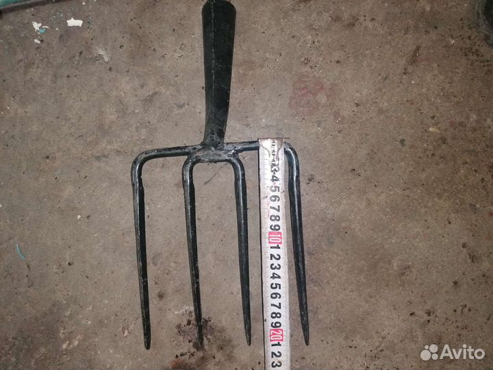 Вилы садовые