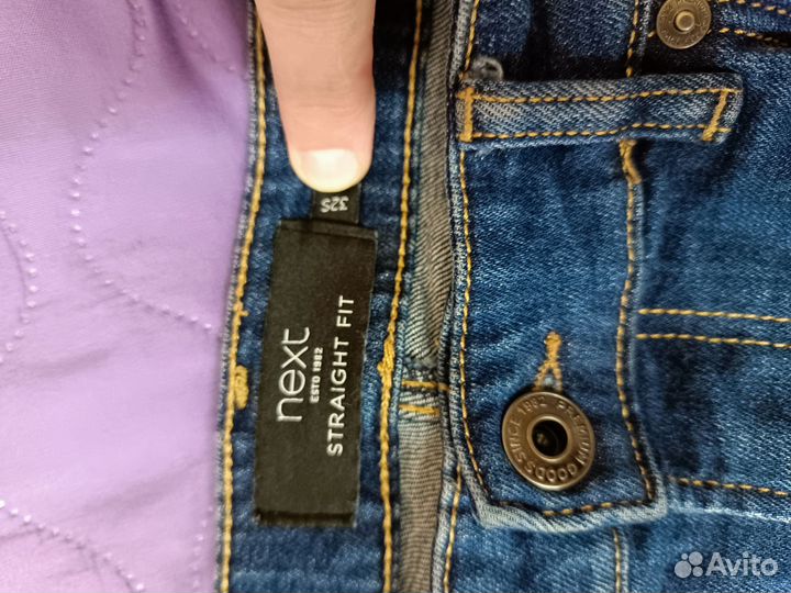 Джинсы next