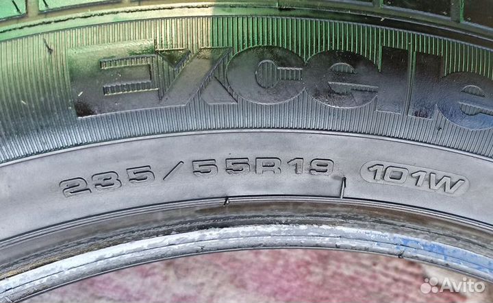 Goodyear Excellence 235/55 R19