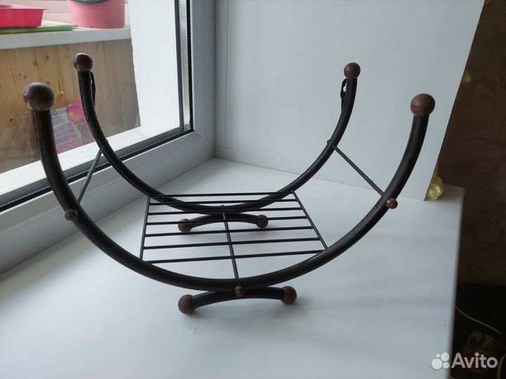 Подставка для цветов настенная