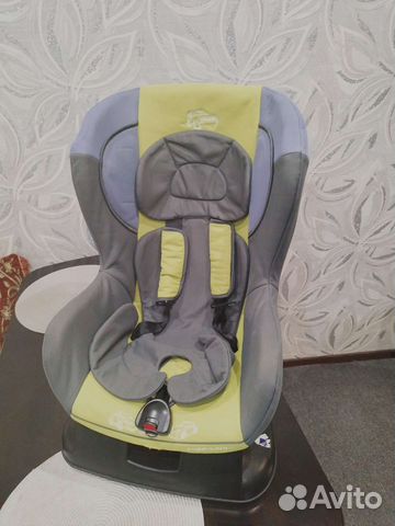 Автомобильное кресло