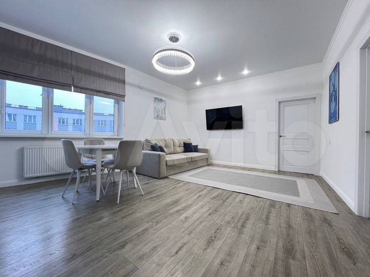 3-к. квартира, 100 м², 7/8 эт.