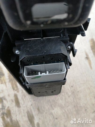 Блок управления стеклами передний правый Honda