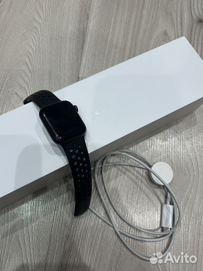 Часы apple watch 6 40 mm nike