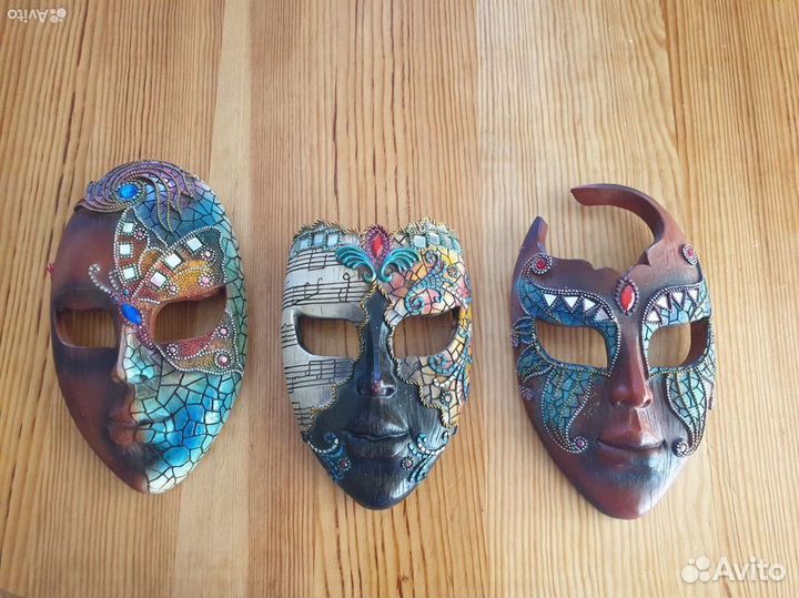 Маска декоративная настенная