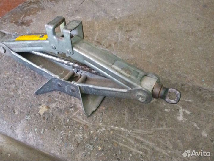 Продам дамкрат