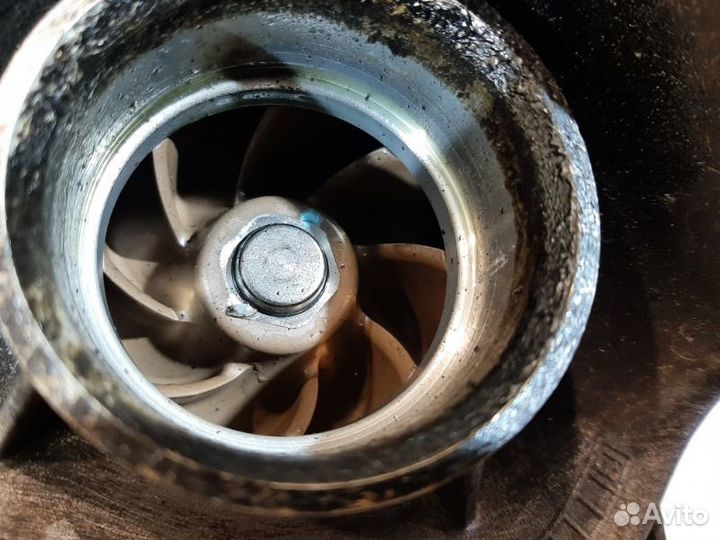 Насос водяной (помпа ) Kia Sportage 3 поколение