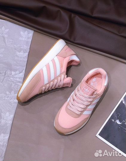 Кроссовки женские Adidas iniki (36-41)