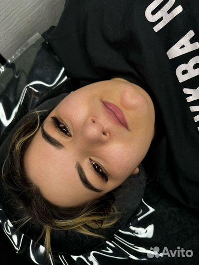 Наращивание ресниц модель