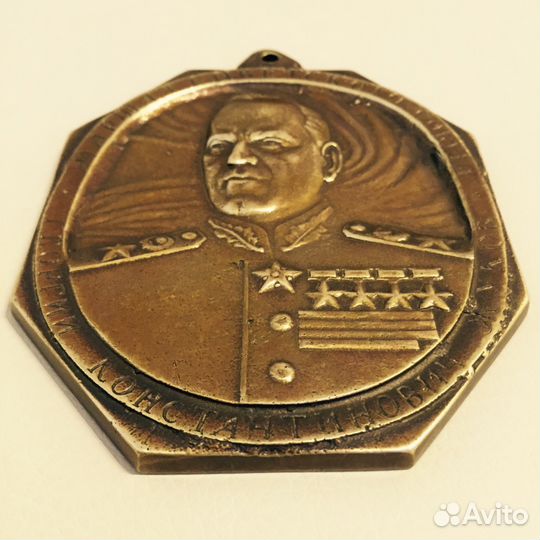 Медаль настольная барельеф плакетка Г. К. Жуков ка