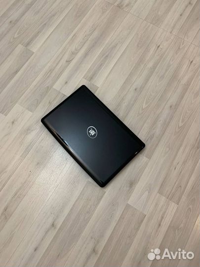 Игровой ноутбук 8 ядер 8gb intel core i7 1TB