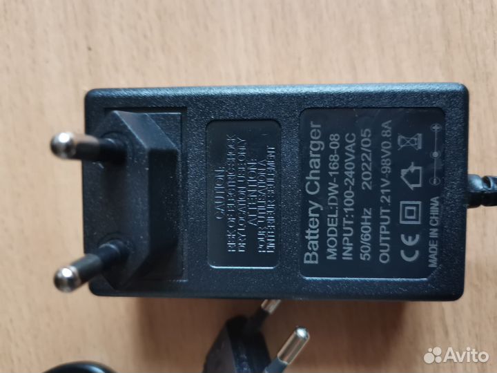 Зарядное устройство для шуруповерта