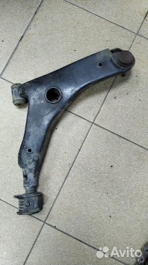 Рычаг передний Вольво S40 I