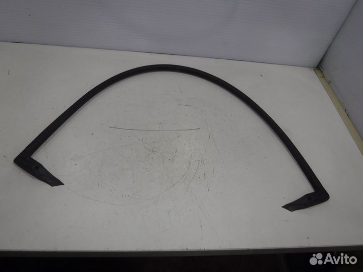 Уплотнитель проёма Range Rover Vogue