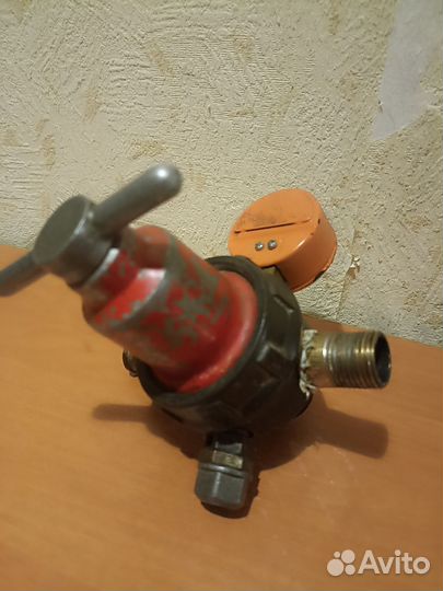 Редуктор для газового баллона для производства