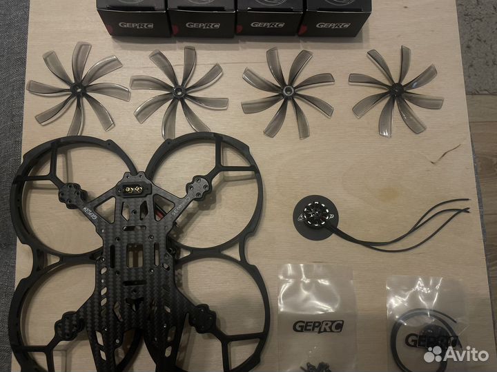 Мотор для квадрокоптера GepRC SpeedX 1804-2450kv