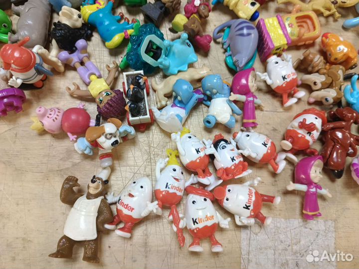 Мелкие игрушки.Киндер.Разные лотом