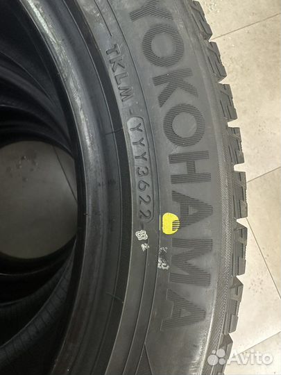 Yokohama Ice Guard IG50+ 215/55 R17 94Q