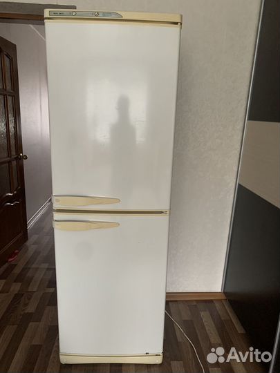 Холодильник бу Стинол