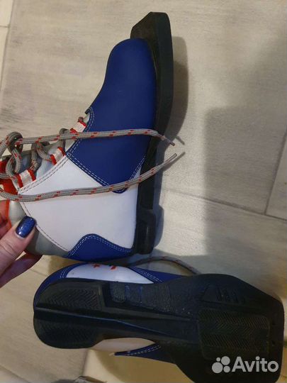 Лыжные ботинки spine