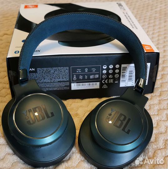 JBL live500bt
