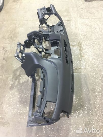 Торпедо Infiniti M панель приборов подушки airbag