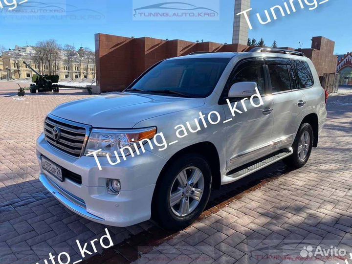 Подножки (пороги) Toyota Land Cruiser 200