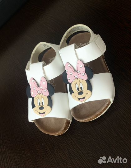 Сандали reserved для девочки 25 размер