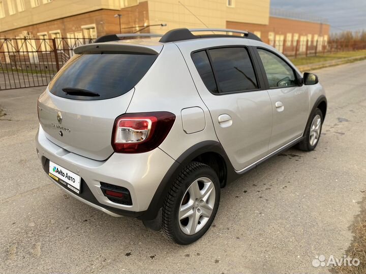 Renault Sandero Stepway 1.6 МТ, 2017, 18 000 км