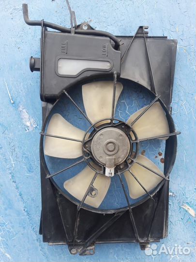 Диффузор радиатора Тойота