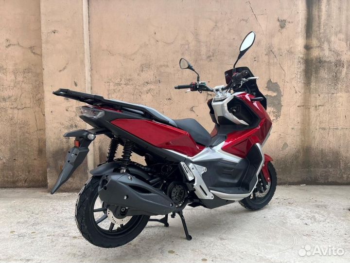 Скутер Tracer ADV