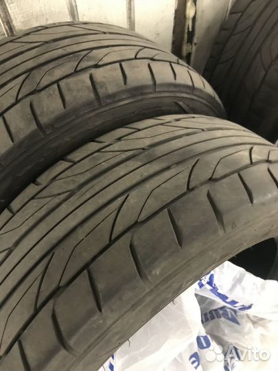 Nitto NT555 205/55 R16