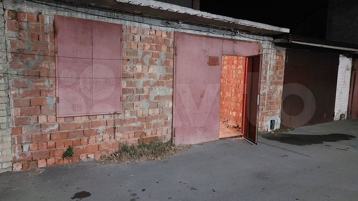 Гараж, > 30 м²