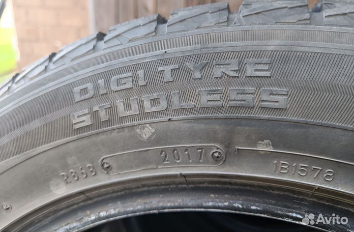 Dunlop Winter Maxx SJ8 235/55 R17 99R