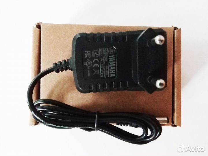 Блок питания синтезатора Yamaha PSR-R300 (PA-3C)