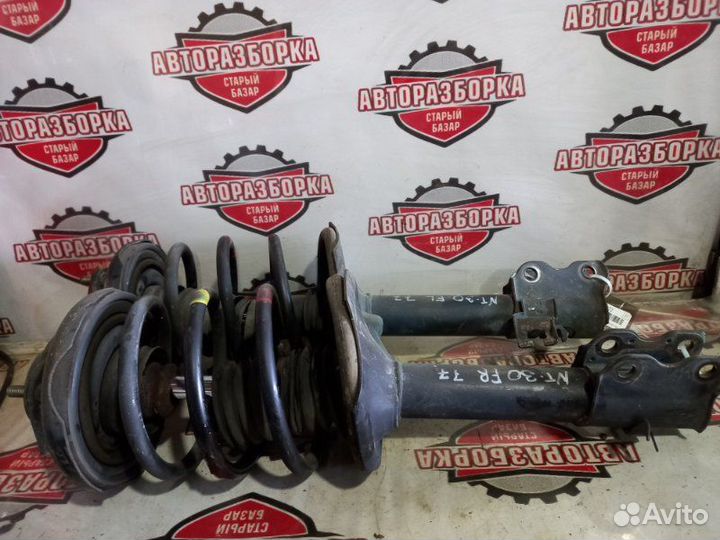 Стойка передняя правая Nissan X-Trail NT30