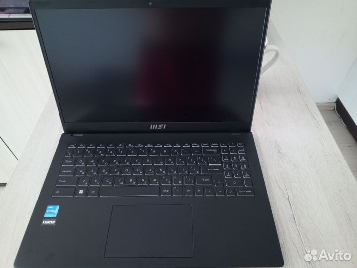 Ноутбук MSI