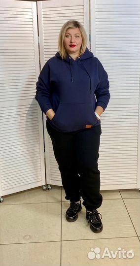 Спортивный костюм женский