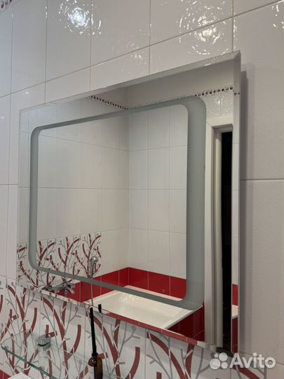 Раковина с тумбой и зеркалом бу