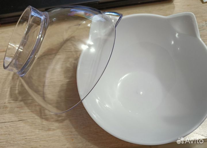 Миски для кошек и собак на подставке