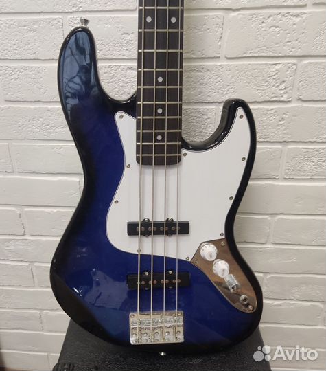 Продам бас гитару