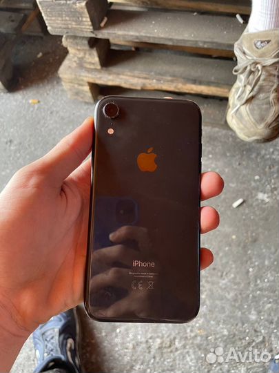 iPhone Xr, 64 ГБ