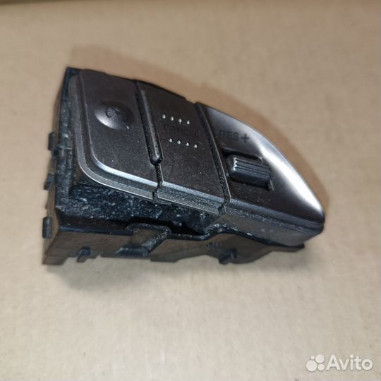 Кнопка на руль Hyundai Ix35