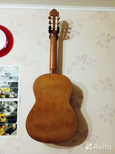 Классическая гитара Yamaha