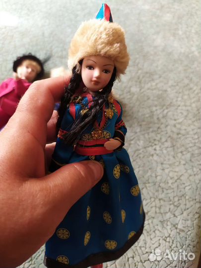 Куклы фарфоровые