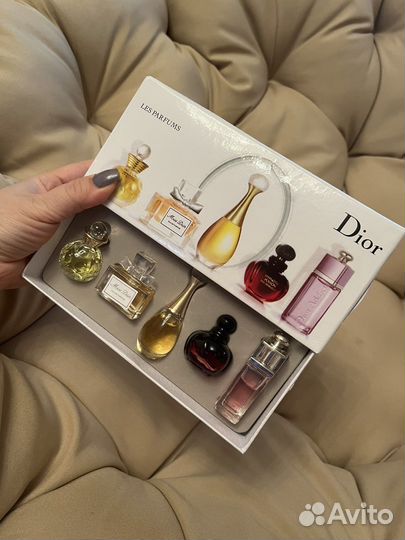 Парфюм женский миниатюры новый набор