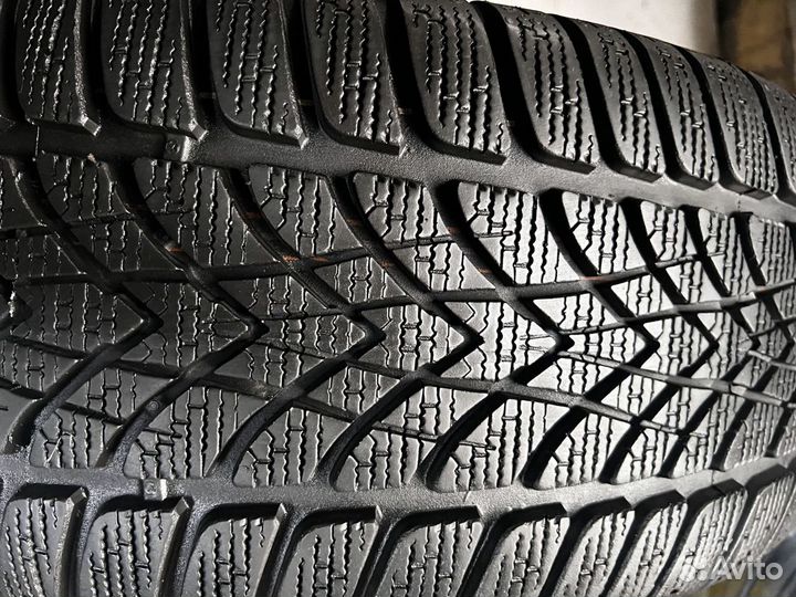 Dunlop SP Winter Sport 4D ROF 235/50 R18