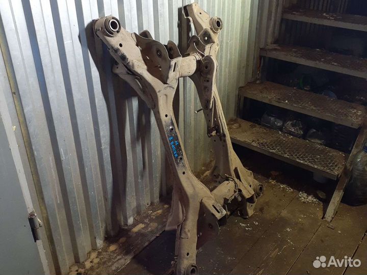 Подрамник Хонда акорд 8