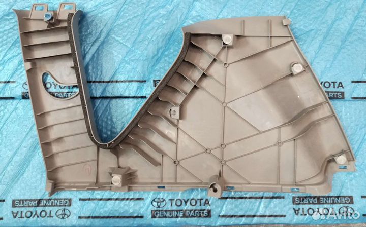 Обшивка багажного отделения Rav 4 (3) левая серая